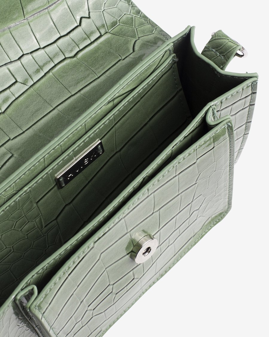 HVISK CAYMAN POCKET DUSTY GREEN Erikas hudpleie HVISK CAYMAN POCKET DUSTY GREEN Erikas hudpleie