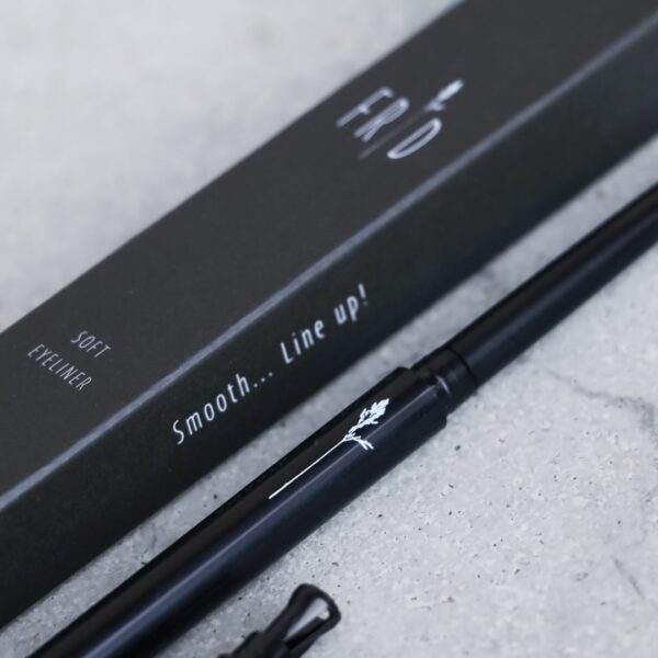 FRID Smooth Eyeliner – slim - Image 4